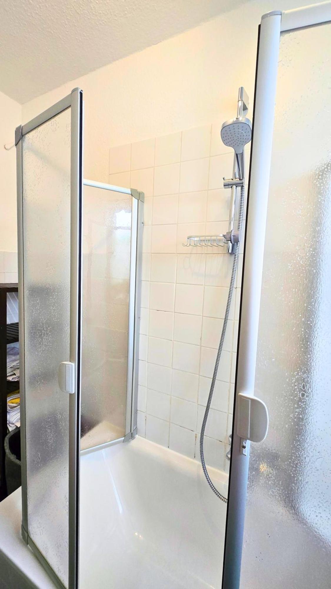Beautiful Cozy 1-Room Apartment, Near Rhine Ντίσελντορφ Εξωτερικό φωτογραφία